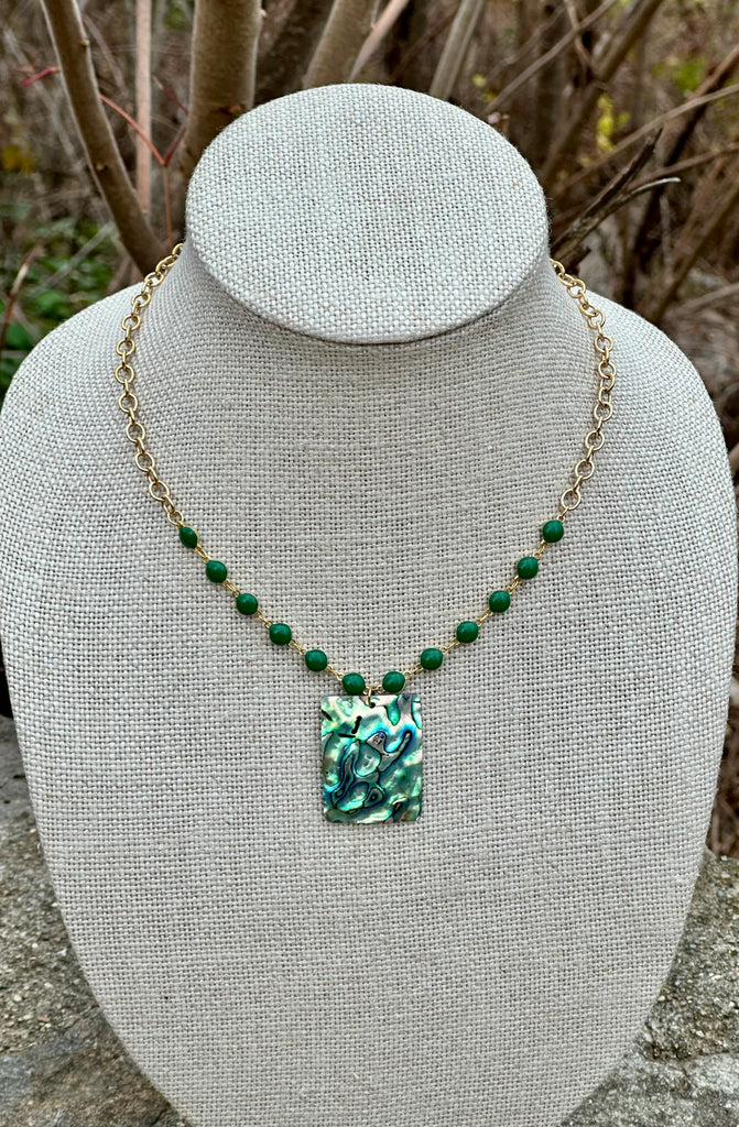 Emerald Green Abalone Pendant Bronze Necklace