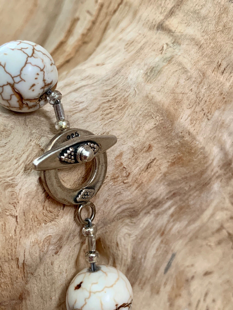 Vintage White Turquoise Sterling Silver Gemstone Beaded Necklace & Leopard Jasper Pendant