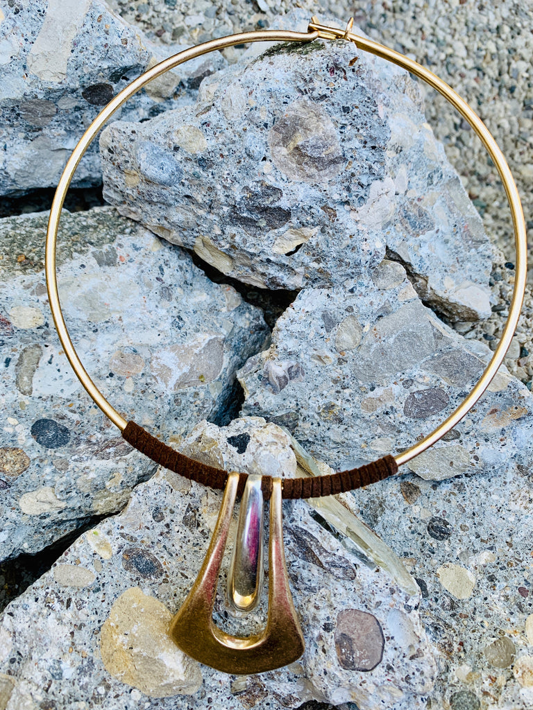 Robert Lee Morris Soho Two-Tone Sculptural Suede Wrapped Wire Collar Pendant Necklace