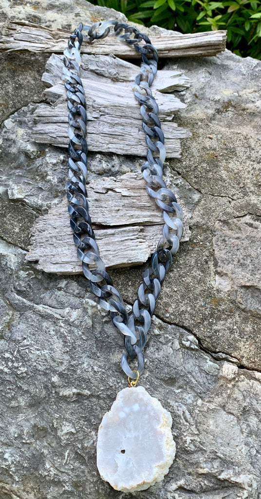 Marbled Link Natural White Druzy Pendant Necklace