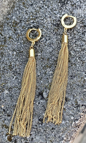 Vince Camuto Museum Huggie Tassel Linear Earrings