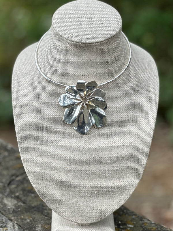 Sculptural Flower Pendant Silver Necklace