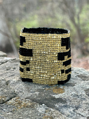 Black and Gold Abstract Stretch Bracelet