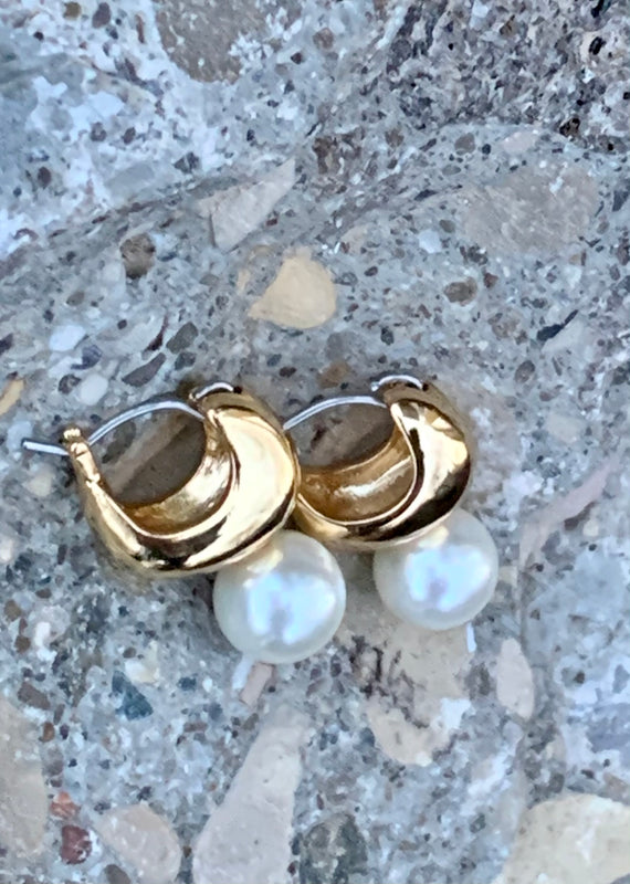 Vince Camuto Metallic Imitation Pearl Huggie Earrings