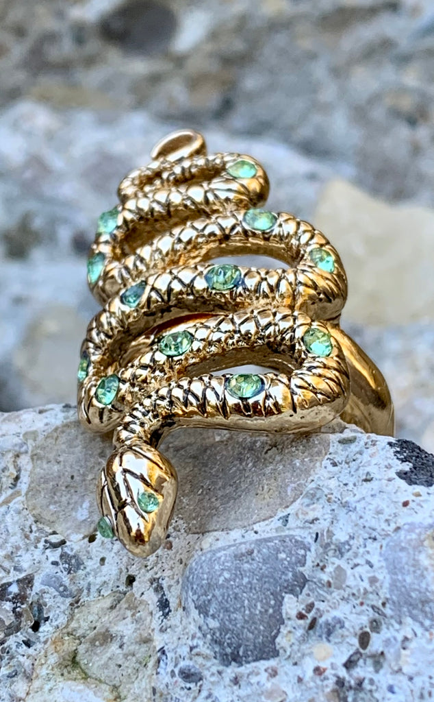 Betsey Johnson Gold & Green Snake Stone Stretch Ring Size 7.5