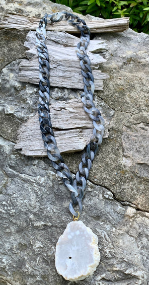 Marbled Link Natural White Druzy Pendant Necklace