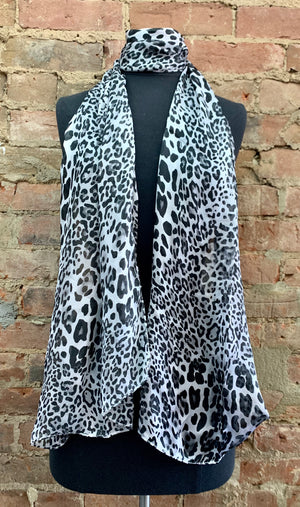 Vince Camuto "Snow" Black & White Gray Animal Print Scarf